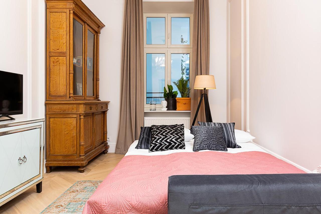 Lux Studio Kamienica Noakowskiego 16 By Noclegi Renters Warschau Buitenkant foto