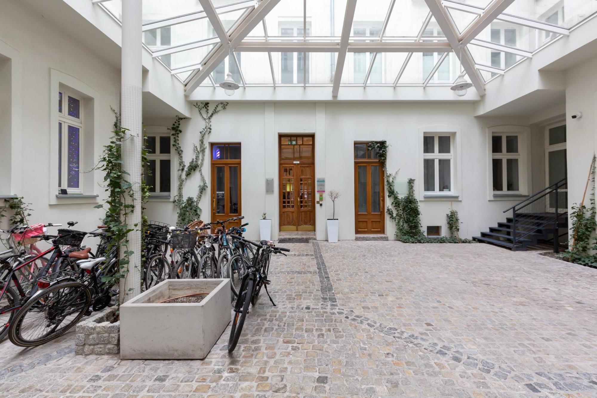 Lux Studio Kamienica Noakowskiego 16 By Noclegi Renters Warschau Buitenkant foto